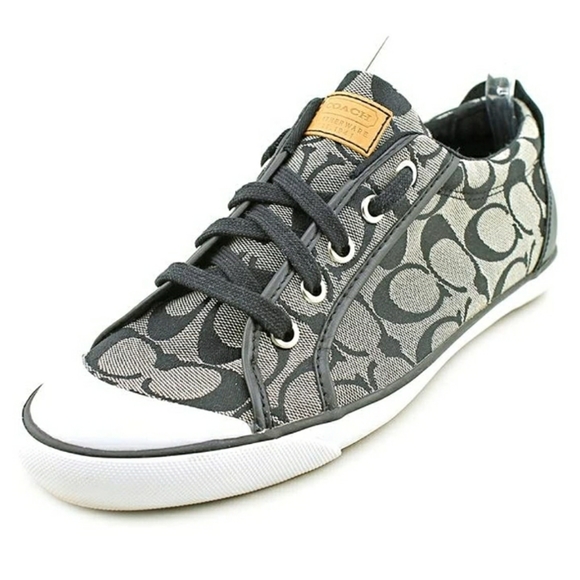 Coach Shoes - 💕Coach jaquared logo barrett Sneakers